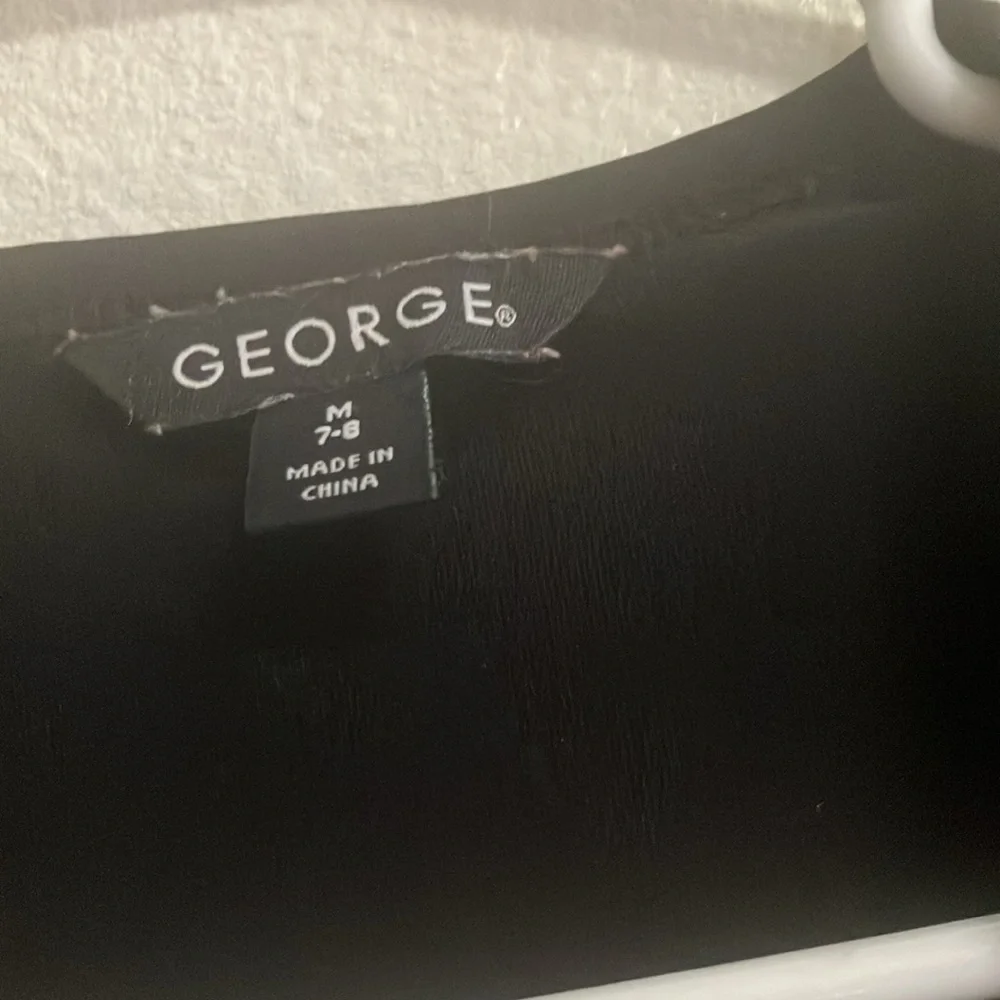 FINAL MARKDOWN Girls George dress medium